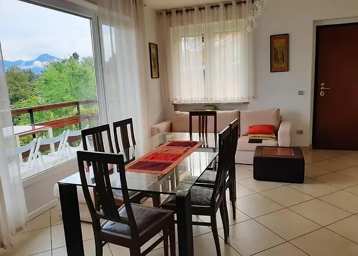 La Finestra Sul - In Con Vista E Posto Auto Coperto Apartment Stresa