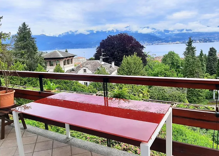 La Finestra Sul - In Con Vista E Posto Auto Coperto Apartment *